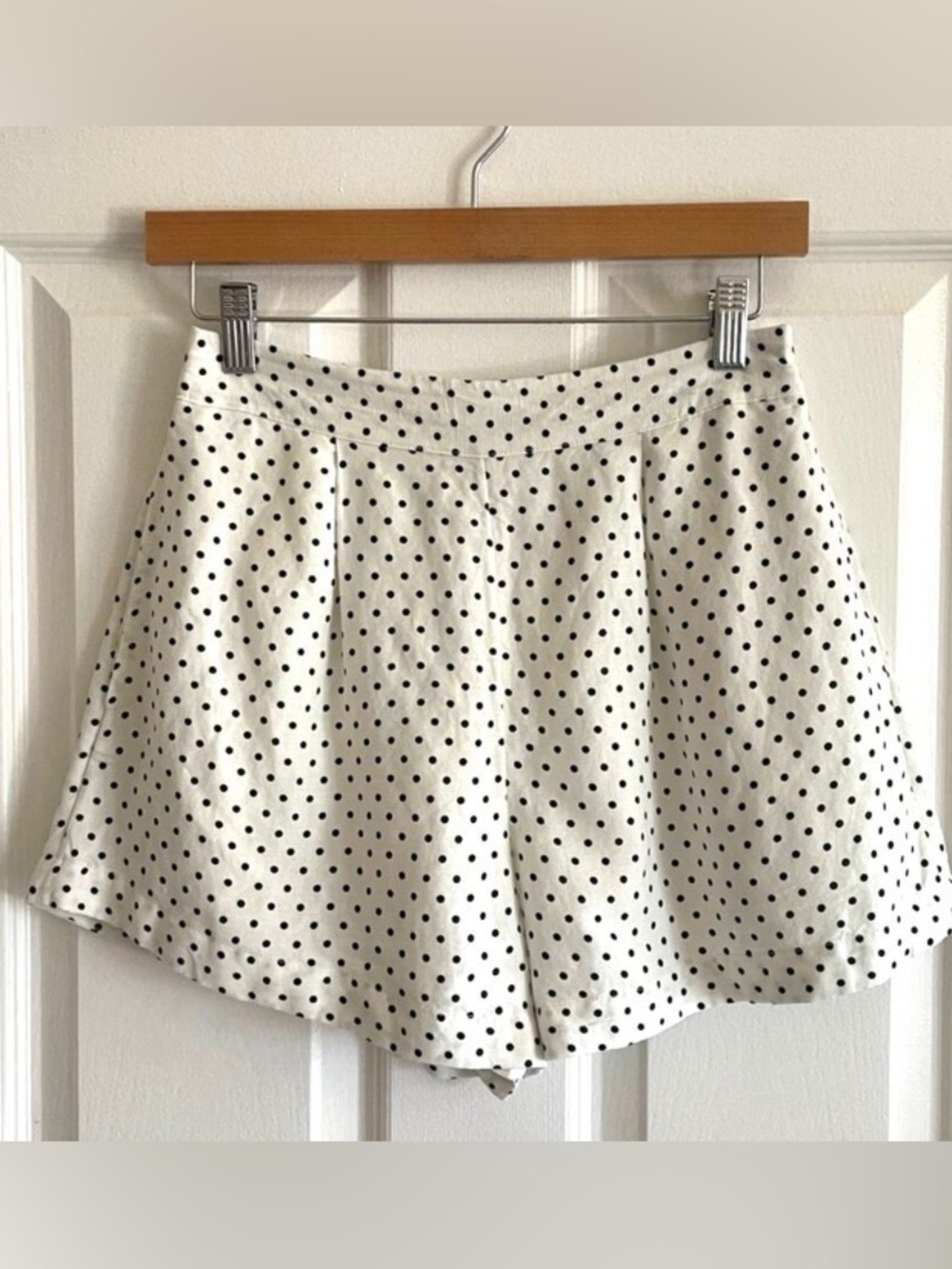 H&M White Mini Skirt with Black Polka Dots